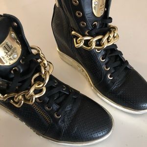 Fall/Spring Wedge Boots